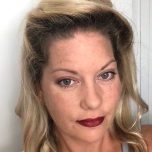 Meet your Posher, Desiree